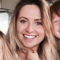 Josie Barron, Mummy Social